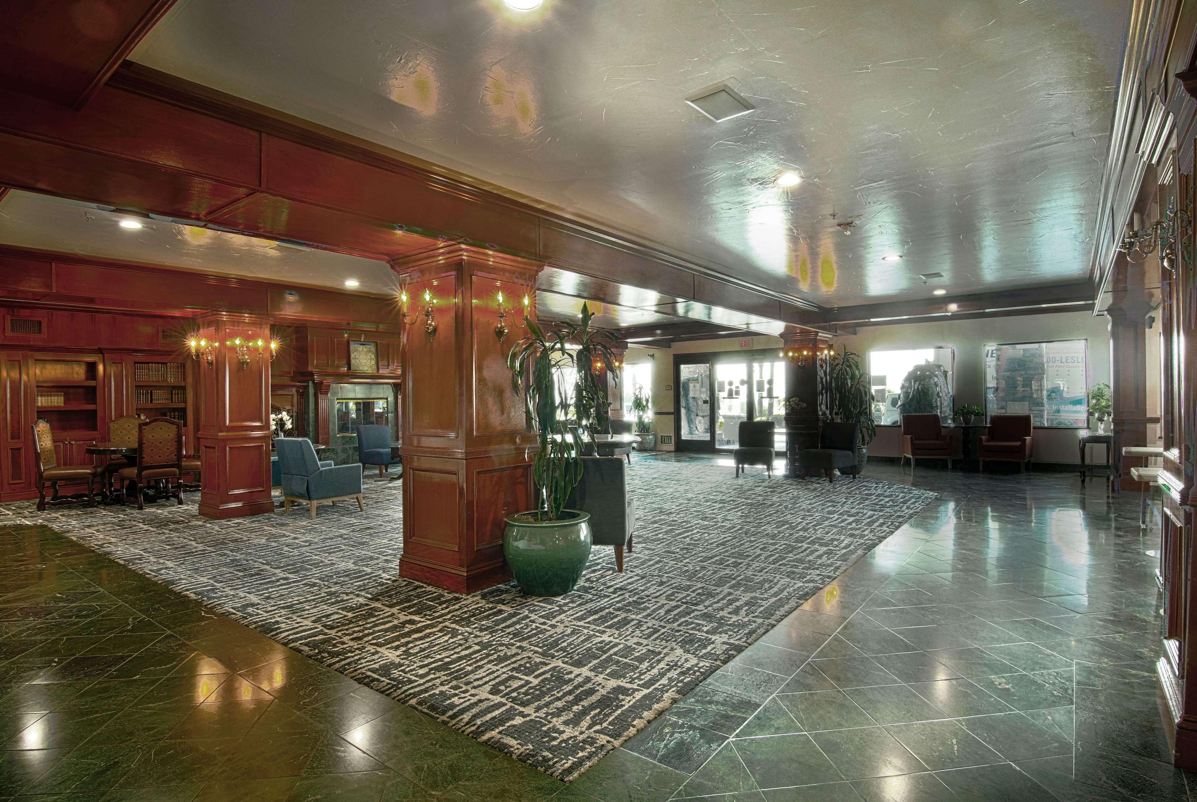 Azure Hotel&Suites Ontario Trademark Collection By Wyndham Dış mekan fotoğraf